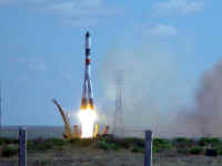 2002 progress M46 lancement.jpg (42770 octets)