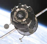 soyouz TMA module orbital.jpg (99076 octets)