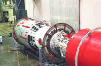 module russe zvezda usine 03.jpg (253613 octets)