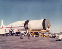 super guppy chargement S4B 01.jpg (325828 octets)