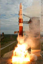 2006 delta 4 m launch 01.jpg (27819 octets)