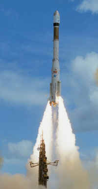 1984 V10 launch1.jpg (153853 octets)