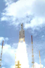 1998 V112 launch 02.jpg (86478 octets)