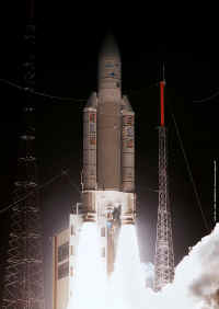 2001 V140 launch1.jpg (66611 octets)