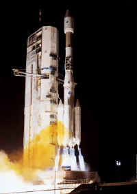 2001 V141 launch.jpg (58857 octets)