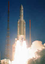 2006 V173 launch 01.jpg (418757 octets)