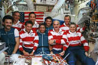 1996 STS79 EO22 crew.jpg (65679 octets)