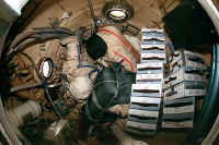 1997 STS84 kvant 2 02.jpg (69215 octets)